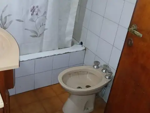 Depto Tipo Casa 3 ambientes con 2 baños