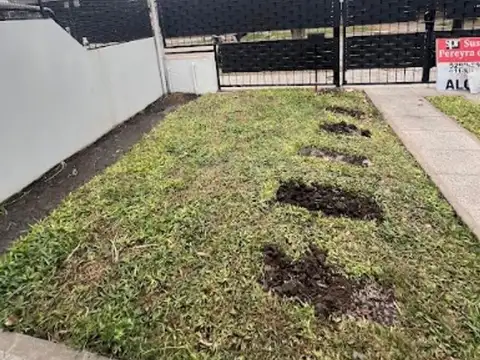 Depto Tipo Casa en Alquiler de 2 dormitorios