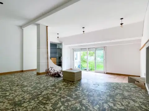 Casa 3 ambientes con 2 baños