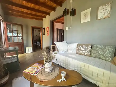 Casa 4 ambientes con 1 baño