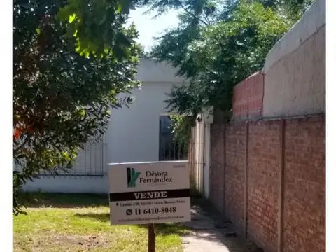 CASA, CON LOTE DE 50m DE FONDO 4 AMB, EN BUEN ESTADO