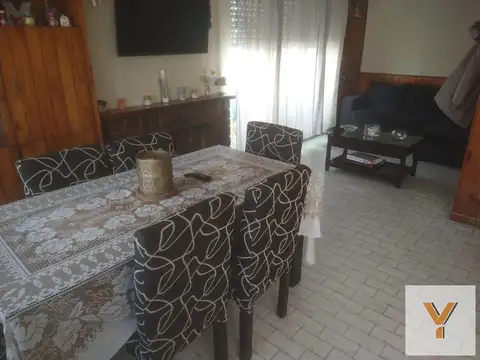 Depto Tipo Casa en Venta con 1 cocheras