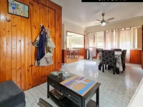 PH en venta - 4 Dormitorios 2 Baños - Cochera - La Plata