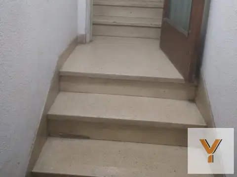 Depto Tipo Casa en Venta de 6 ambientes