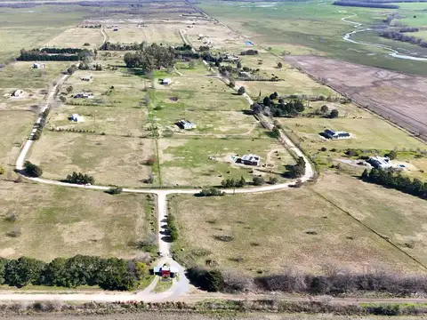 Terreno de 1,5 has. Barrio Chacras de Olivia. Zárate