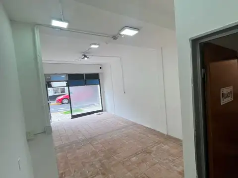 Local comercial y uso profesional en San Cristobal Alquiler