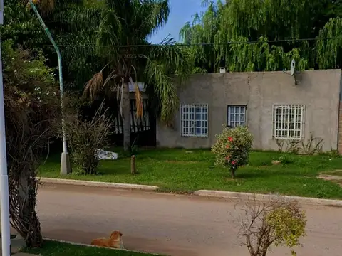 GRAN TERRENO CON CASA Y JARDIN SOÑADO EN CHAQUITO