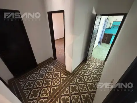 Depto Tipo Casa en Alquiler 50 años