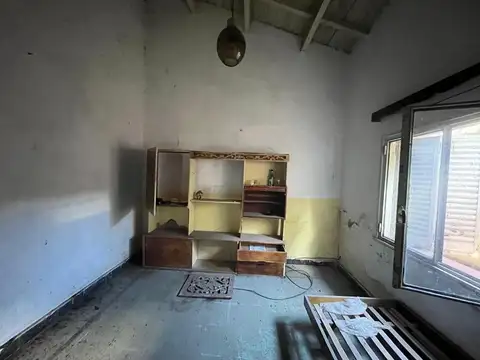 Terreno con casa a reciclar. Gral Rodriguez