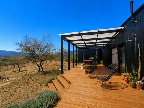 Casa 4 ambientes con 2 baños