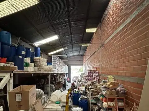 Galpon en Venta en Zona Centro, USD 250.000