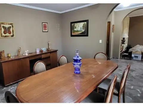 VENTA  CHALET EN DOS TERRENOS QUILMES OESTE