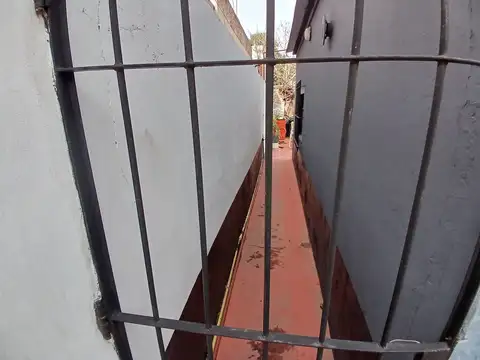 Depto Tipo Casa en Venta con 1 cocheras