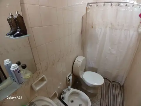 Depto Tipo Casa en Venta 70 años