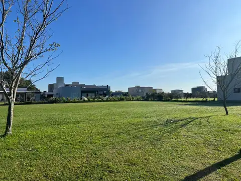 Venta Terreno Con Proyecto Aprobado en Horizontes Al Sur