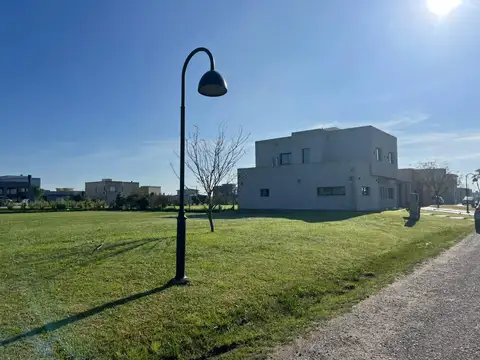 Terreno en Venta 22  mts Frente