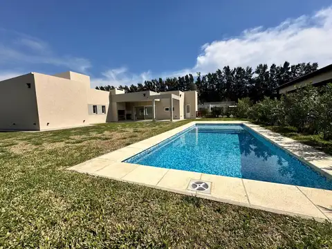 Casa en Venta en Santa Inés, USD 249.999