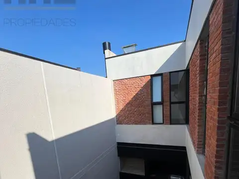 Depto Tipo Casa en Venta de 2 dormitorios