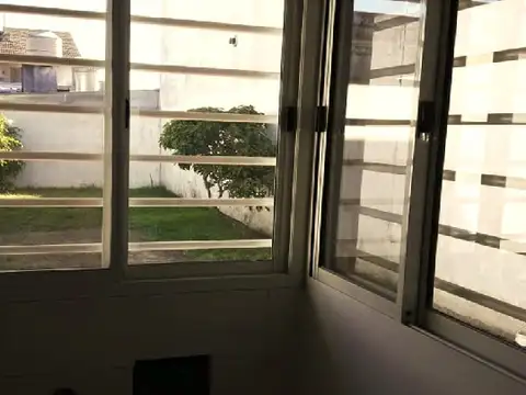 Casa en Venta en Villa Adelina, USD 240.000