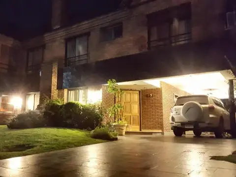 Esq. Sgto. Cabral Y Escribano Vazquez