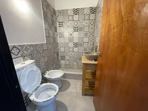 Casa 3 ambientes con 2 baños