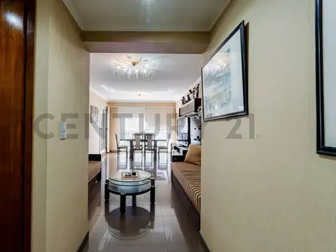 Departamento en Venta con 2 cocheras