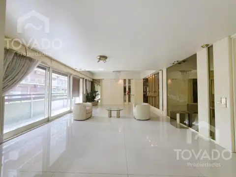 GRAN OPORTUNIDAD! APTO CRÉDITO! Amplio 4 Ambientes de Categoría con doble balcon en Flores!