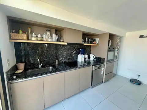 Departamento 5 ambientes con 3 baños