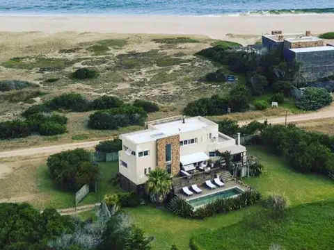 Alquiler casa al mar, Sta. Mónica 4 dor. piscina.