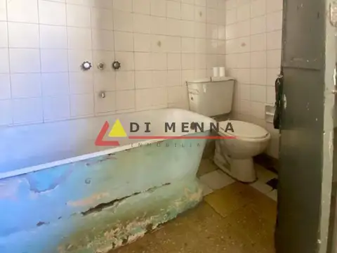 Depto Tipo Casa en Venta 80 años