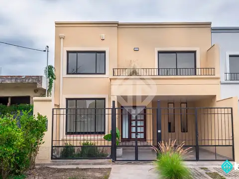 Casa en Alquiler de 3 dormitorios