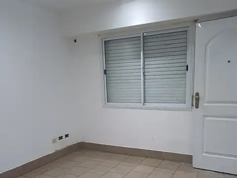 ALQUILER – DEPARTAMENTO 3 AMBIENTES C/LAVADERO – SAN JUSTO