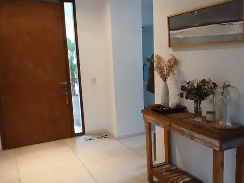 Cnel. Artigas al 1600 Barrio La Comarca Gral Pacheco Prov. de Buenos Aires