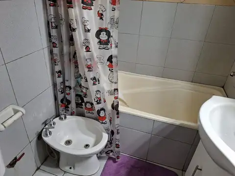 Depto Tipo Casa en Venta en Villa Luzuriaga, USD 74.000