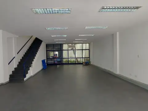 Av independencia 900