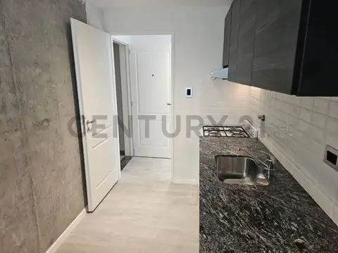 San Lorenzo 2800, Piso 0