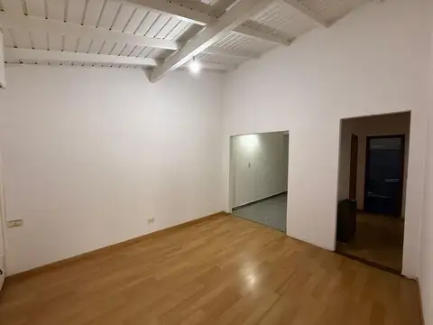 SE ALQUILA CASA PARA USO COMERCIAL O PROFESIONAL EN SAN MIGUEL