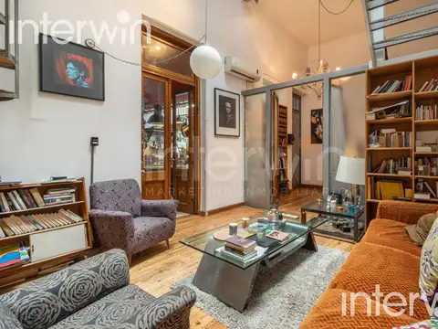Casa 9 ambientes con 6 baños