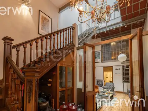 Espectacular casa en 3 plantas más 2 entrepisos y gran terraza - Palermo - Venta -