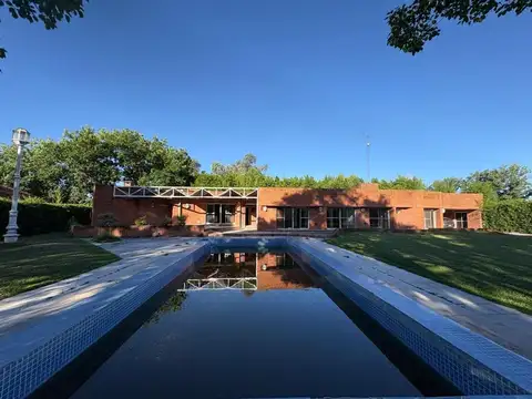 QUINTA EN VENTA PILAR