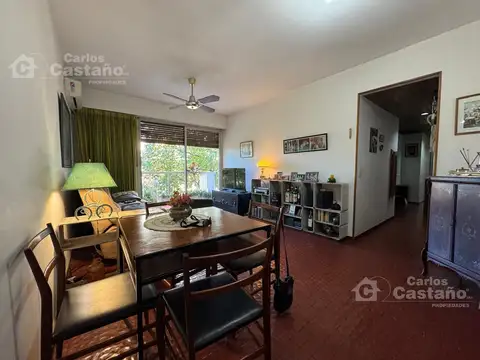 Solido Depto. 4 Amb. FTE con Balcón, a mts. de Av. Maipú (SIN COCHERA)