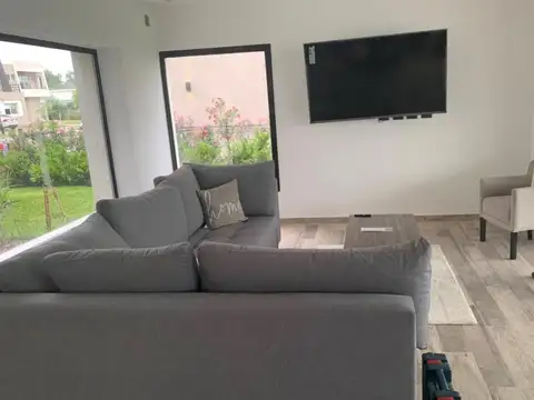 Casa en Alquiler Temporal al Oeste