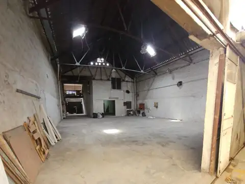 ALQUILER GALPÓN 300M2 APROX Z/IND.
