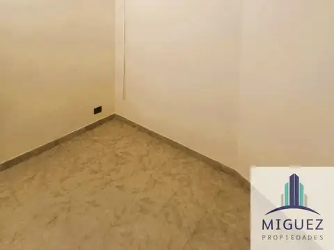 Depto Tipo Casa 2 ambientes con 1 baño
