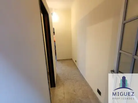 Depto Tipo Casa en Alquiler de 1 dormitorio