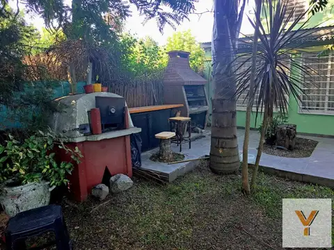 Casa 3 ambientes con 1 baño