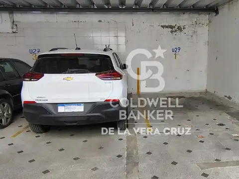 Cochera en Barrio Candioti Sur con porton automatico