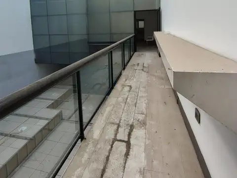 Oficina 2 ambientes con 1 baño