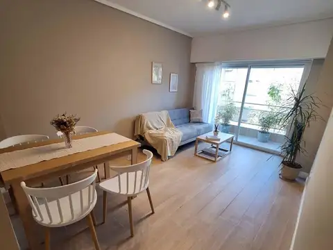 VENTA departamento 2 ambientes reciclado con balcón saliente | Plaza Mitre, Mar del Plata