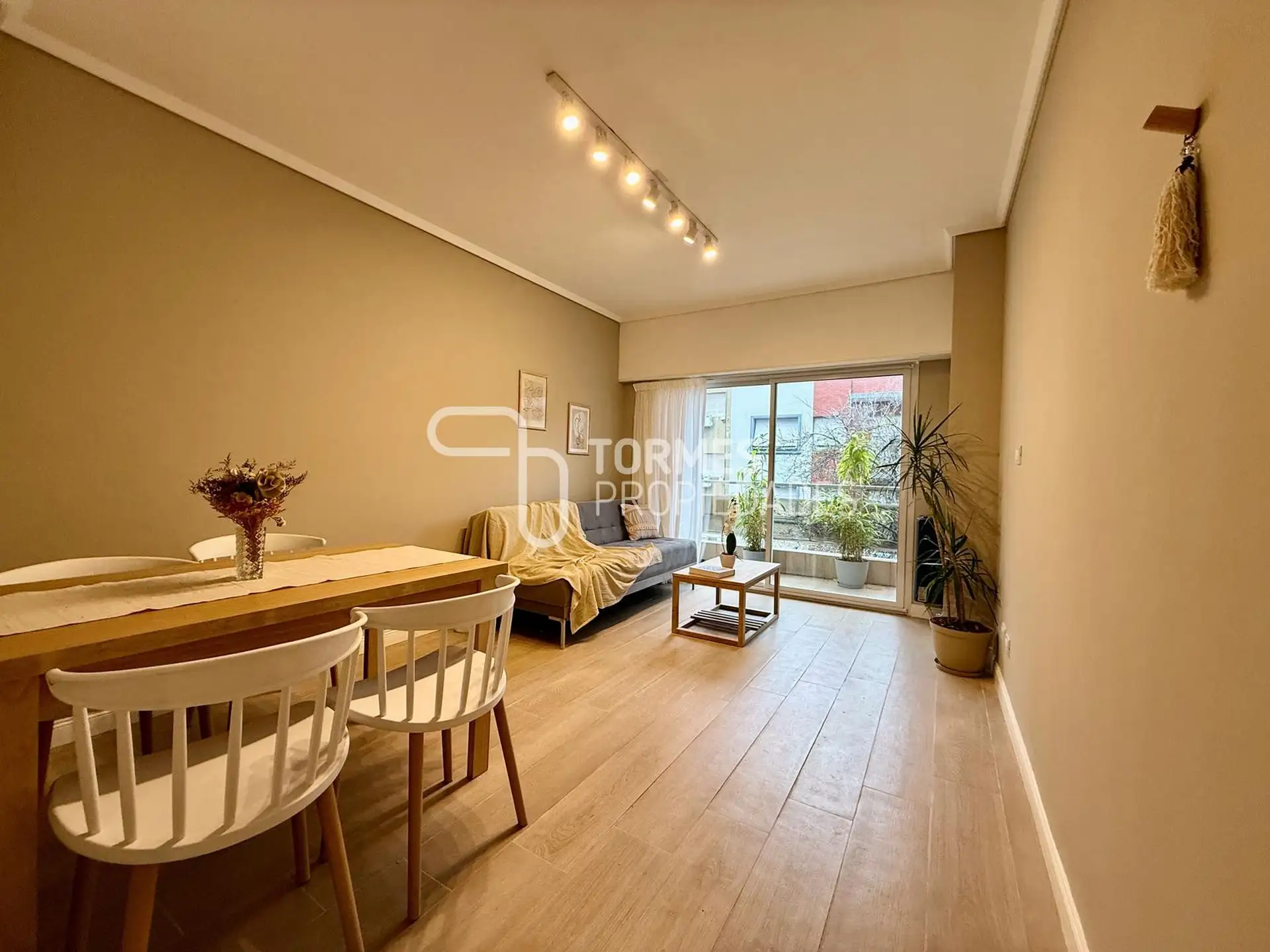 Depto 2 amb reciclado 39m² con balcón — Plaza Mitre